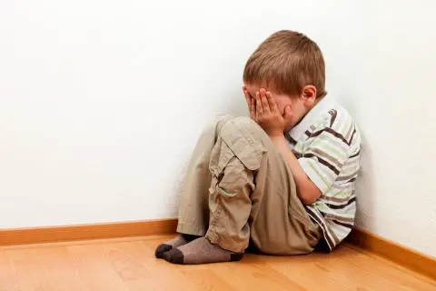 10 señales de que pudo experimentar maltrato emocional cuando era un niño